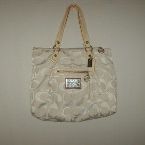 Lovely Coach Poppy Secret Admirer purse handbag
